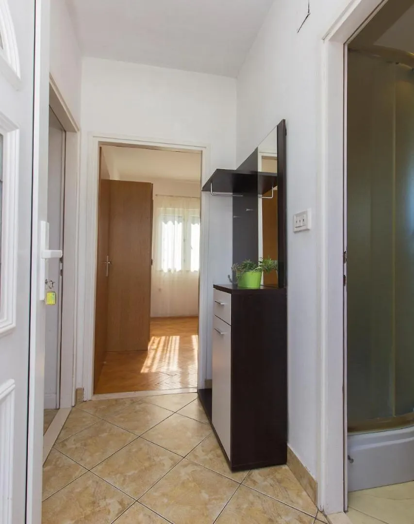 Apartment Slatine 5 Trogir 0*,  Hırvatistan